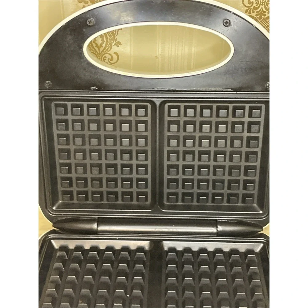 Easy Clean Waffle Maker Iron Baker Toastmaker | Hinged Lid Electronic